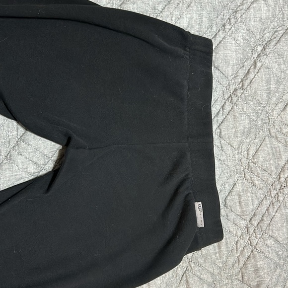 UGG Leggings - Picture 4 of 5